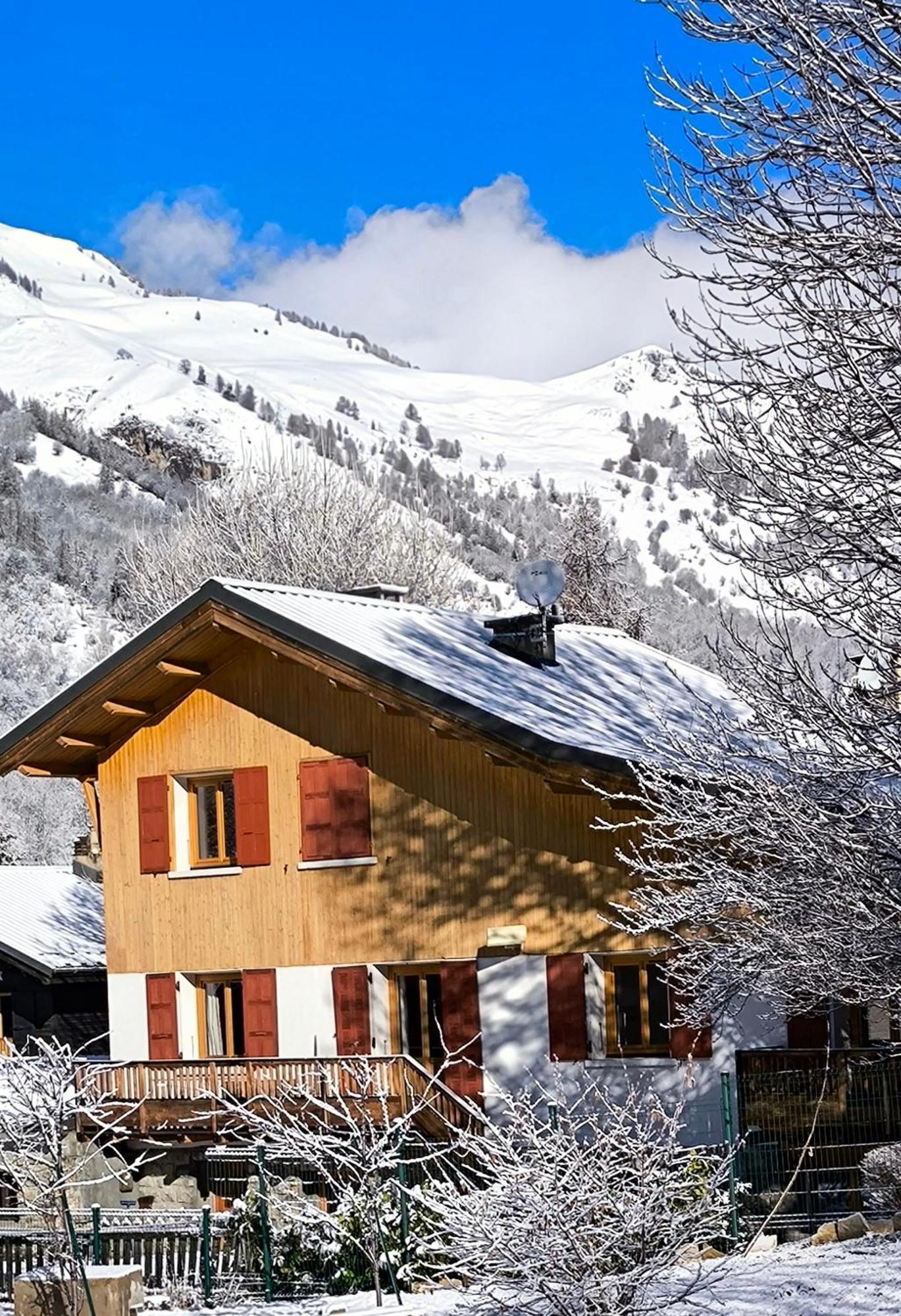 Appartement En Duplex Dans Un Chalet Typique Valloire Exteriör bild